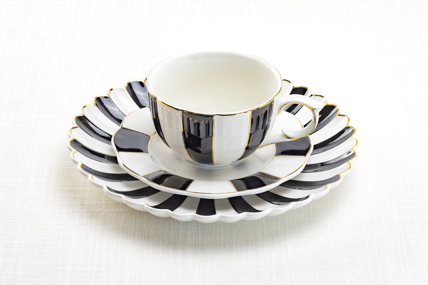 Grace Teaware Black and White Scallop Fine Porcelain Tea Trio Set