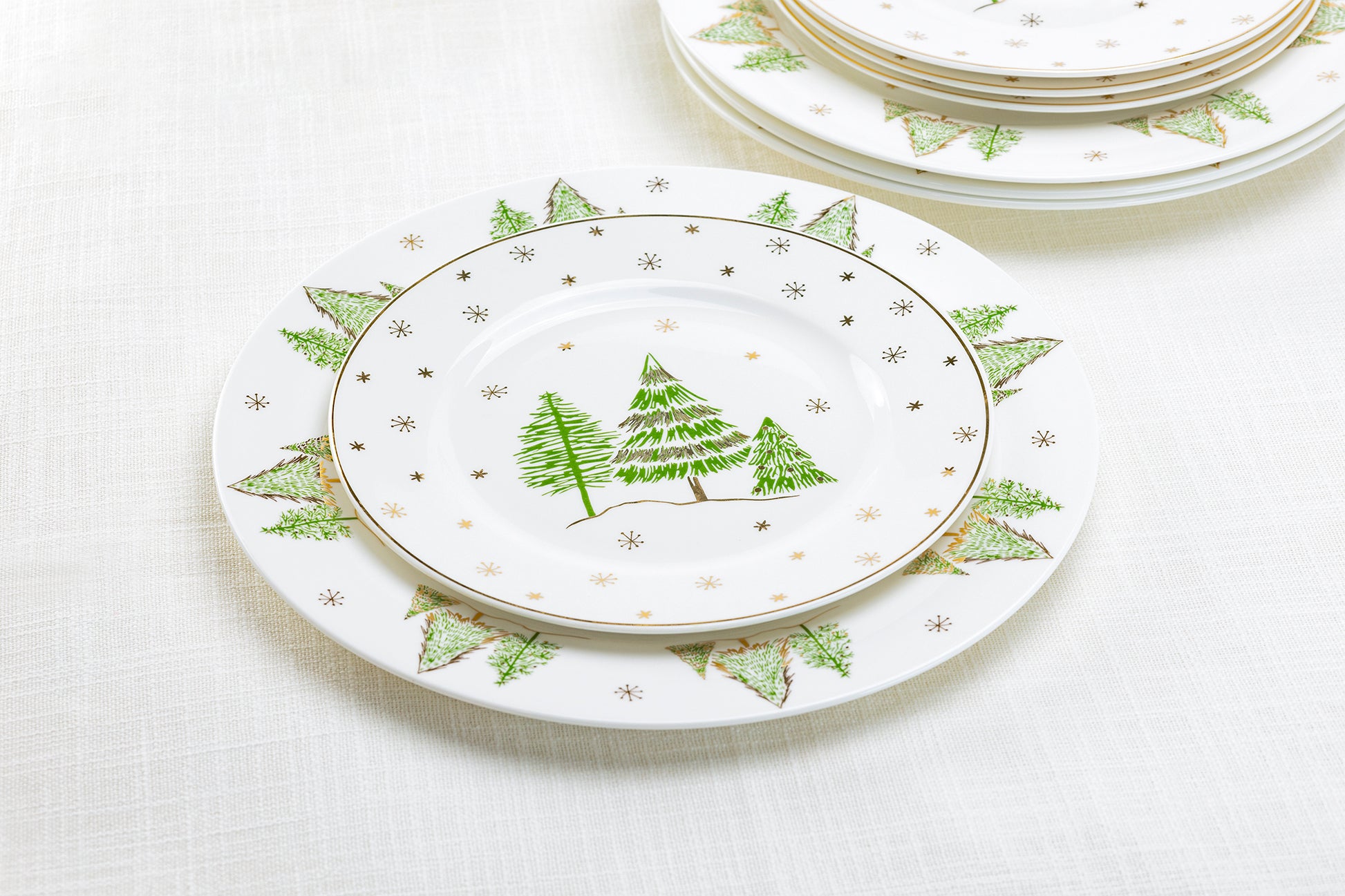 Grace Teaware 8" Christmas Trees Fine Porcelain Salad / Dessert Dinner Plate Set