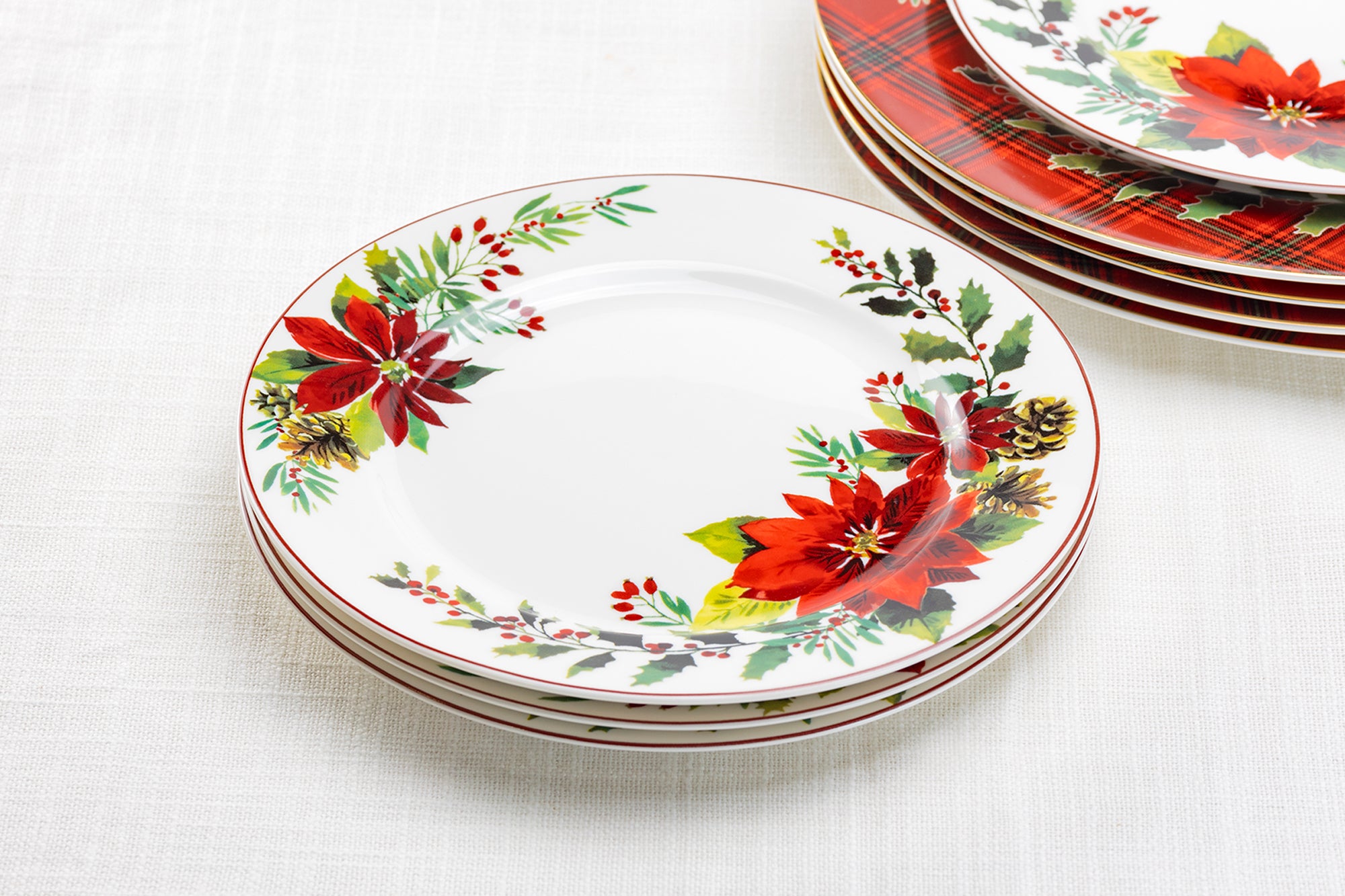 Poinsettia plates outlet