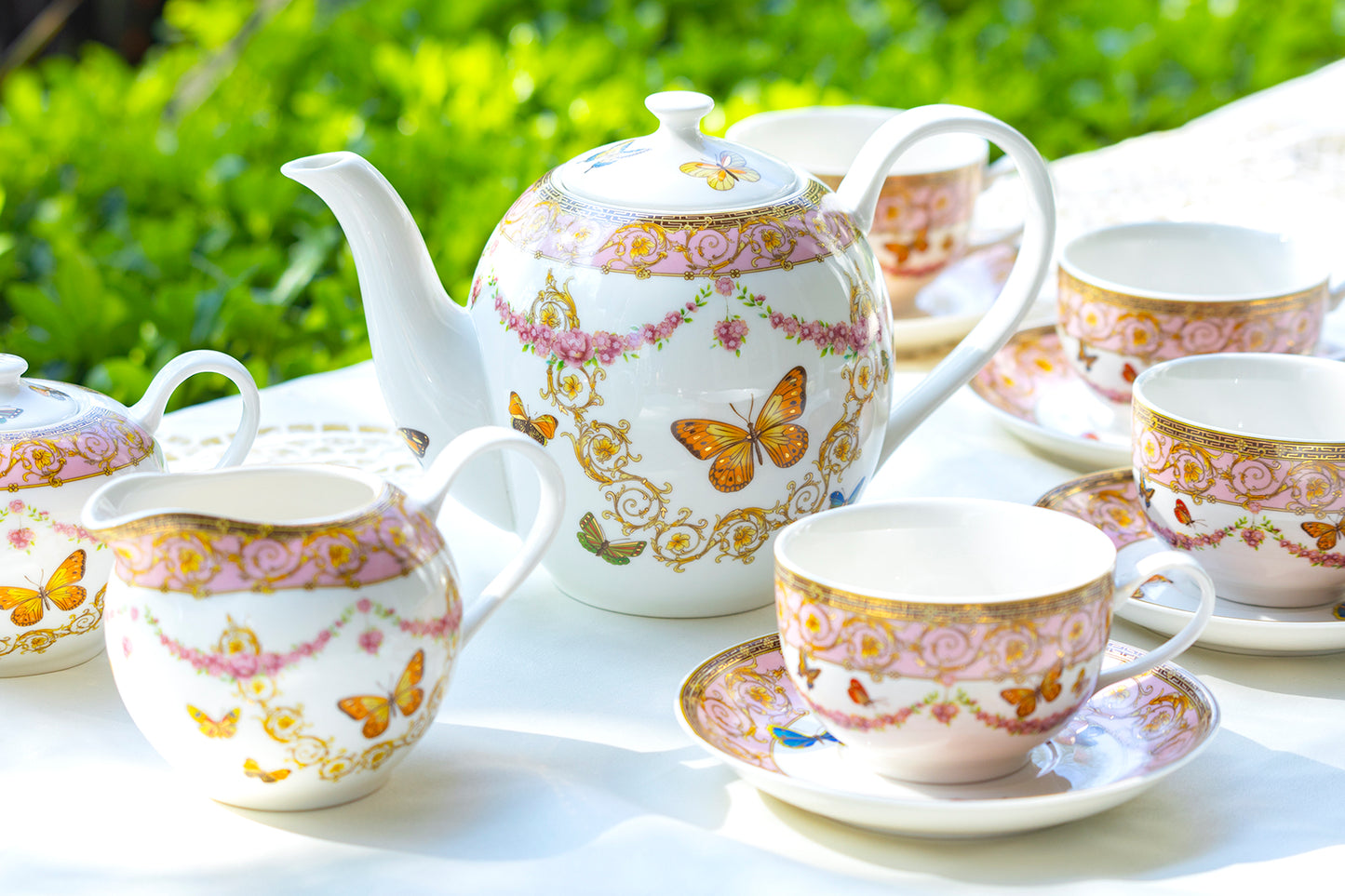 Butterflies with Pink Ornament Fine Porcelain Dessert Plate Set of 4