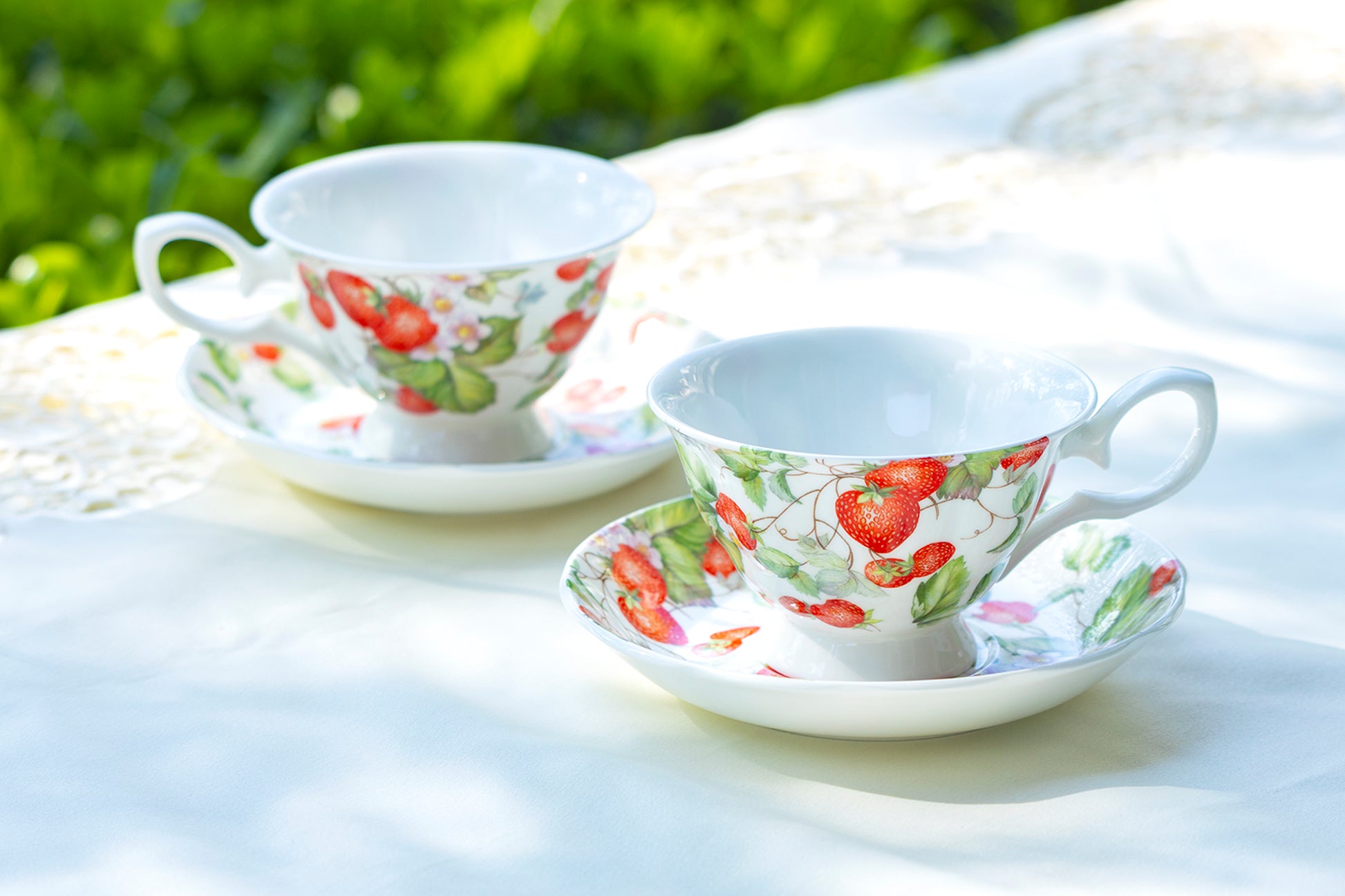 Strawberry Bone China Tea Cup and Saucer, Set of 1 (1 Cup with 1 Saucer)